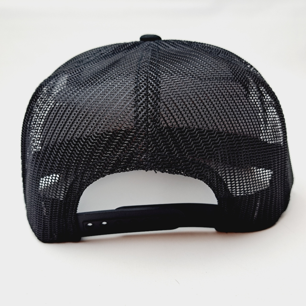 Cowboy Cartel Flat Bill Mesh Snapback Trucker Hat Cap Black Embroidered Patch - Picture 4 of 4